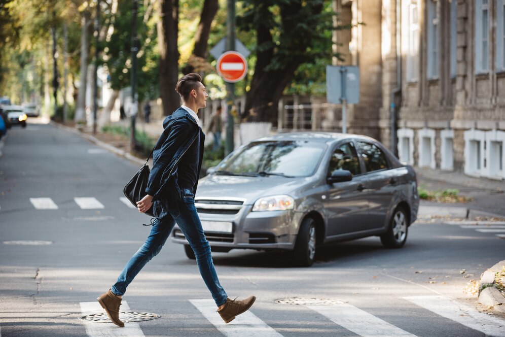 Safeguarding Pedestrians: Guide to Crosswalk Etiquette