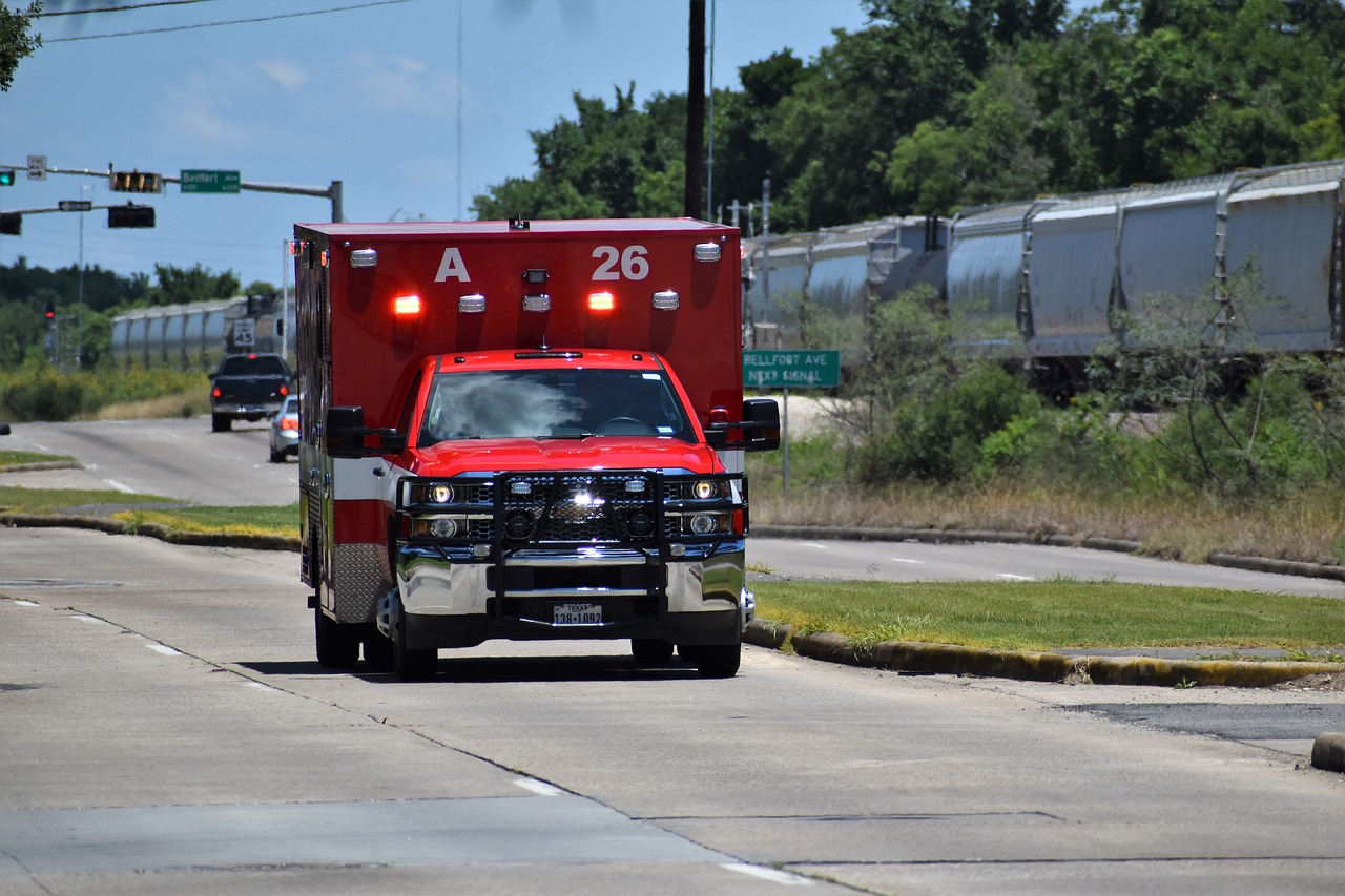 Safely Navigating Emergency Vehicles: Protocols for Yielding and Clearing the Way