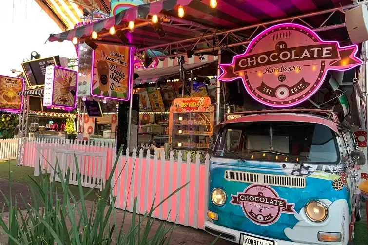 The Joy of Roadside Attractions: Quirky Stops and Oddities Across Queensland